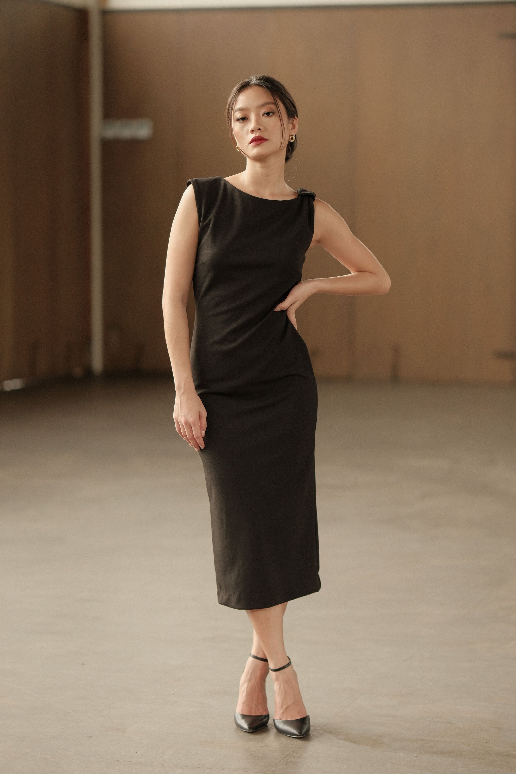 Asymmetrical Neckline Dress - Black