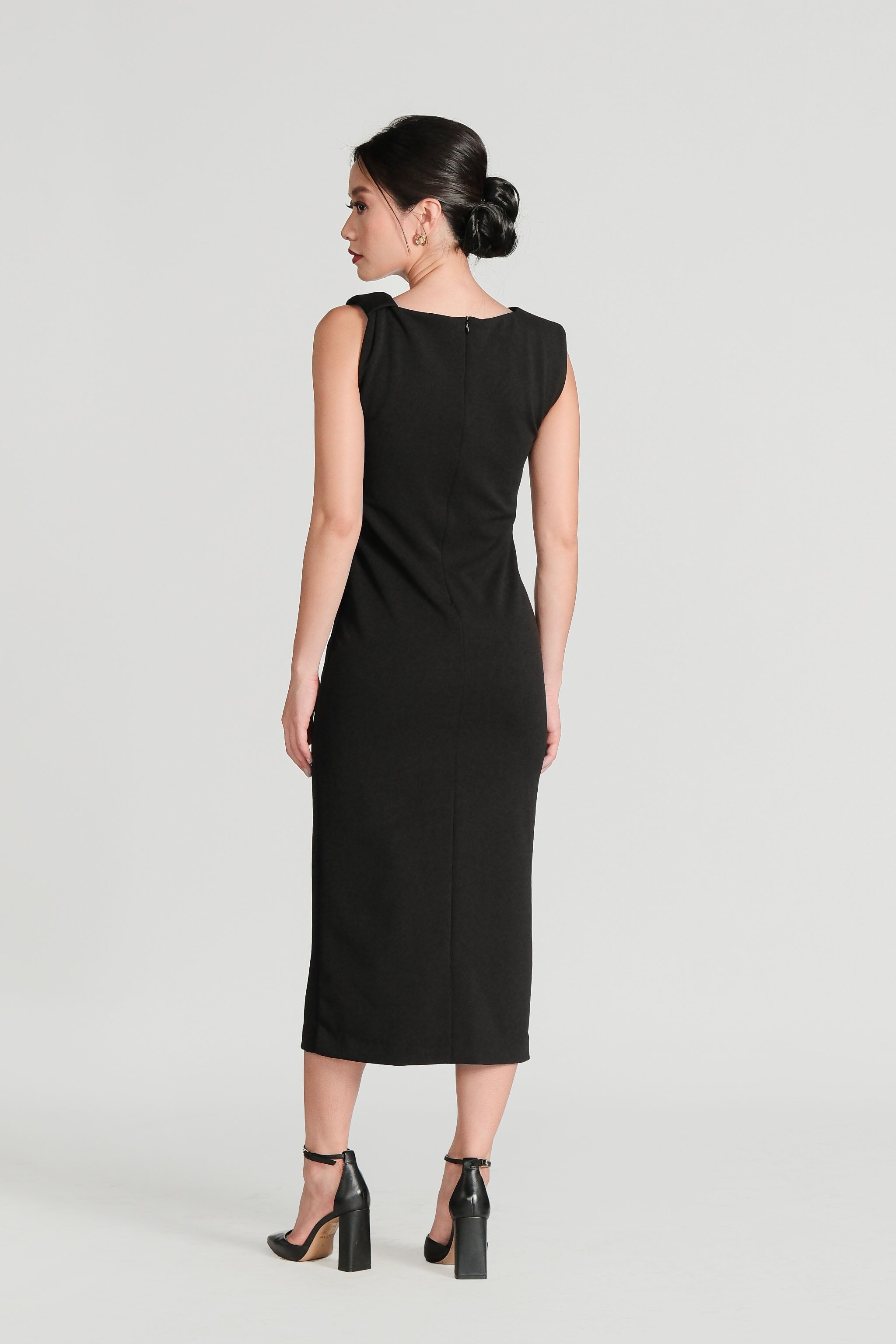 Asymmetrical Neckline Dress - Black